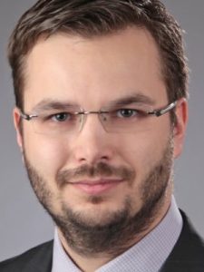 Dr. Lasse Pütz