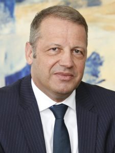 Prof. Dr.  Alfred  Dierlamm