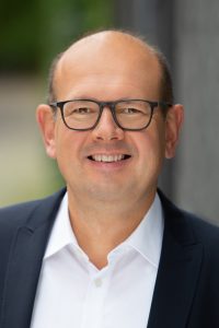 Dr. Christoph Klahold